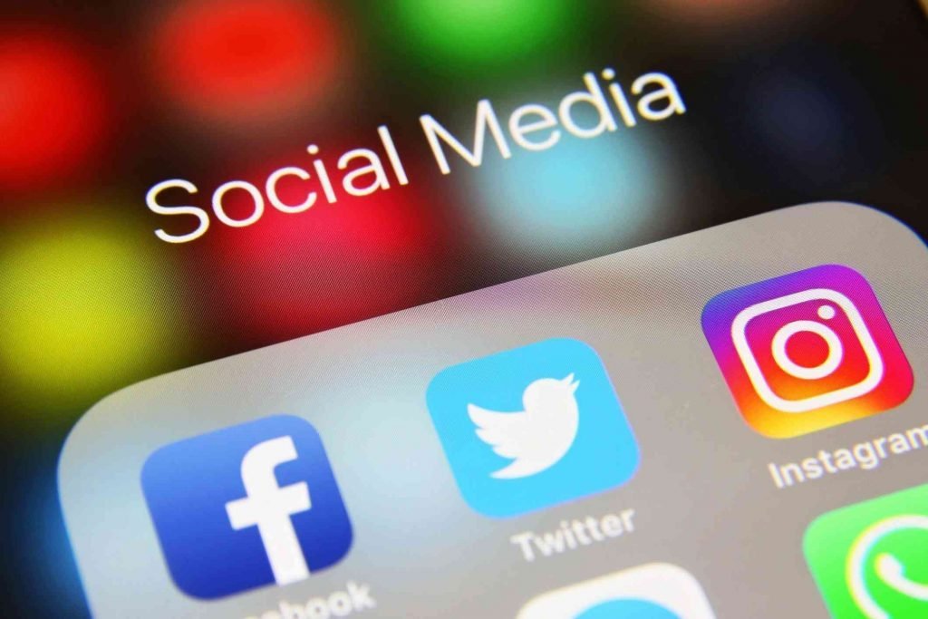 Social Media Apps - Facebook, Twitter, Instagram